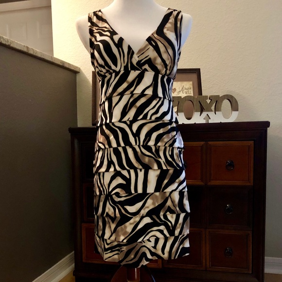 Enfocus Studio Dresses & Skirts - 🔴5/$20 SALE ANIMAL PRINT TIERED MIDI DRESS